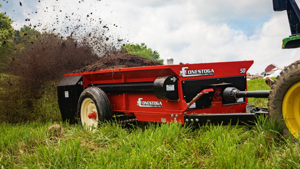 compact pto manure spreader by conestoga manufacturing